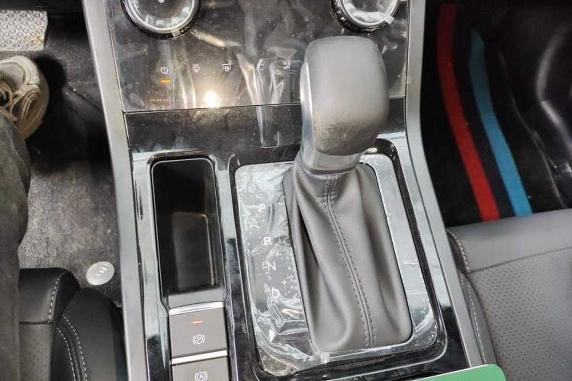 Used Chery Tiggo 5x 2025 1.5L CVT Excellence Edition Gear Lever