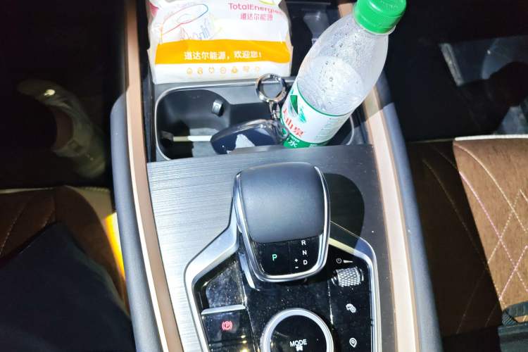 Used Chery Tiggo 5x 2025 High-Energy Version 1.5T CVT Comfort Model Gear Lever