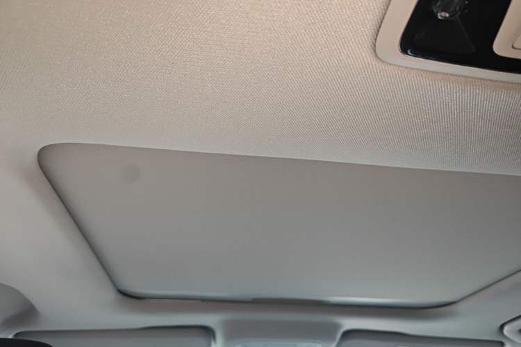 Used Chery Tiggo 5x 2025 High-Performance Edition 1.5T CVT Luxury Model Headliner