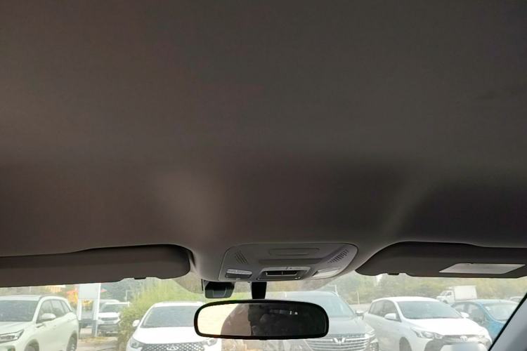 Used Chery Tiggo 5x 2025 High-Energy Version 1.5T CVT Comfort Model Headliner