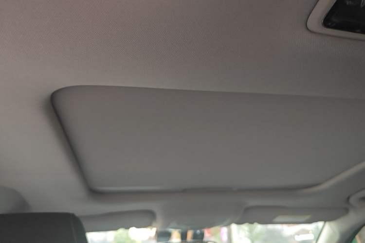 Used Chery Tiggo 5x 2025 High-Performance Edition 1.5T CVT Luxury Model Headliner