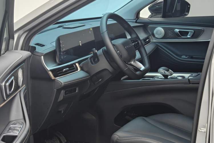 Used Chery Tiggo 5x 2025 High-Performance Edition 1.5T CVT Luxury Model Interior 2