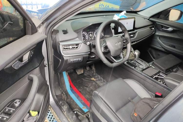 Used Chery Tiggo 5x 2025 1.5L CVT Excellence Edition Interior 3