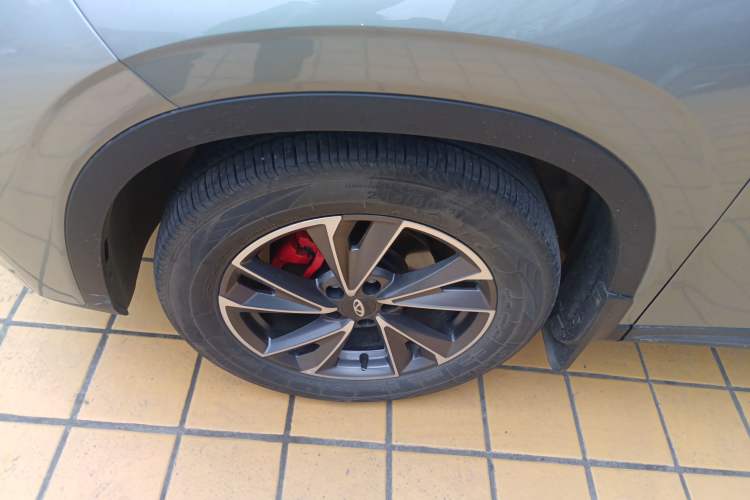 Used Chery Tiggo 5x 2025 High-Performance Edition 1.5T CVT Luxury Model Left Front Wheel Hub