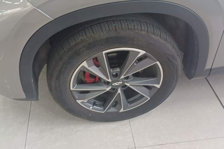 Used Chery Tiggo 5x 2025 High-Performance Edition 1.5T CVT Luxury Model Left Front Wheel Hub