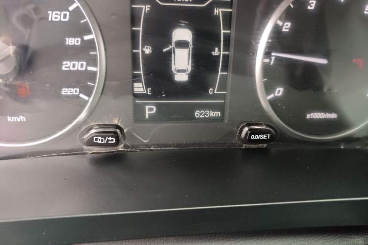 Used Chery Tiggo 5x 2025 1.5L CVT Excellence Edition Odometer Close Up