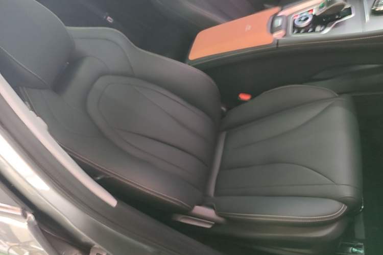 Used Chery Tiggo 5x 2025 High-Performance Edition 1.5T CVT Luxury Model Right Front Seat