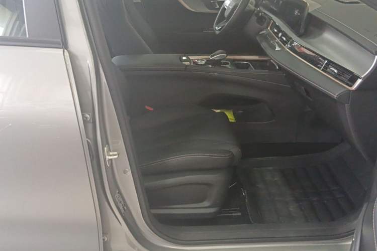 Used Chery Tiggo 5x 2025 High-Performance Edition 1.5T CVT Luxury Model Right Front Seat