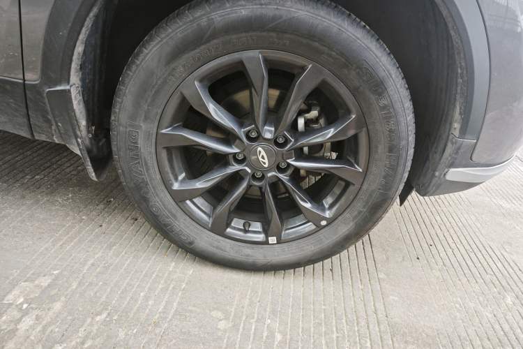 Used Chery Tiggo 5x 2025 1.5L CVT Excellence Edition Right Front Wheel Hub