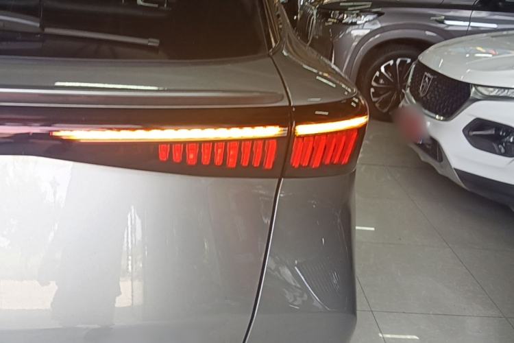 Used Chery Tiggo 5x 2025 High-Performance Edition 1.5T CVT Luxury Model Right Rear Taillight