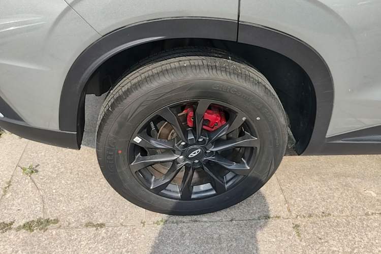 Used Chery Tiggo 5x 2025 High-Energy Version 1.5T CVT Comfort Model Right Rear Wheel Hub