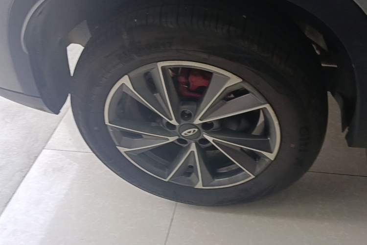 Used Chery Tiggo 5x 2025 High-Performance Edition 1.5T CVT Luxury Model Right Rear Wheel Hub