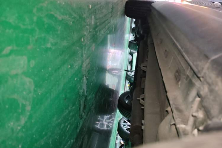 Used Chery Tiggo 5x 2025 High-Performance Edition 1.5T CVT Luxury Model Right Side Sill