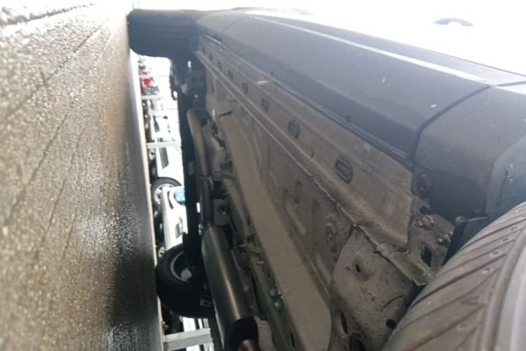 Used Chery Tiggo 5x 2025 High-Performance Edition 1.5T CVT Luxury Model Right Side Sill