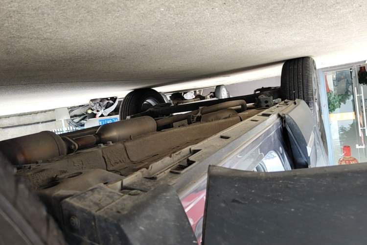 Used Chery Tiggo 5x 2025 1.5L CVT Excellence Edition Right Side Sill