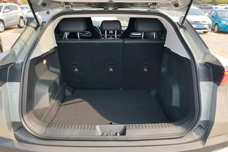 Used Chery Tiggo 5x 2025 High-Energy Version 1.5T CVT Comfort Model Trunk