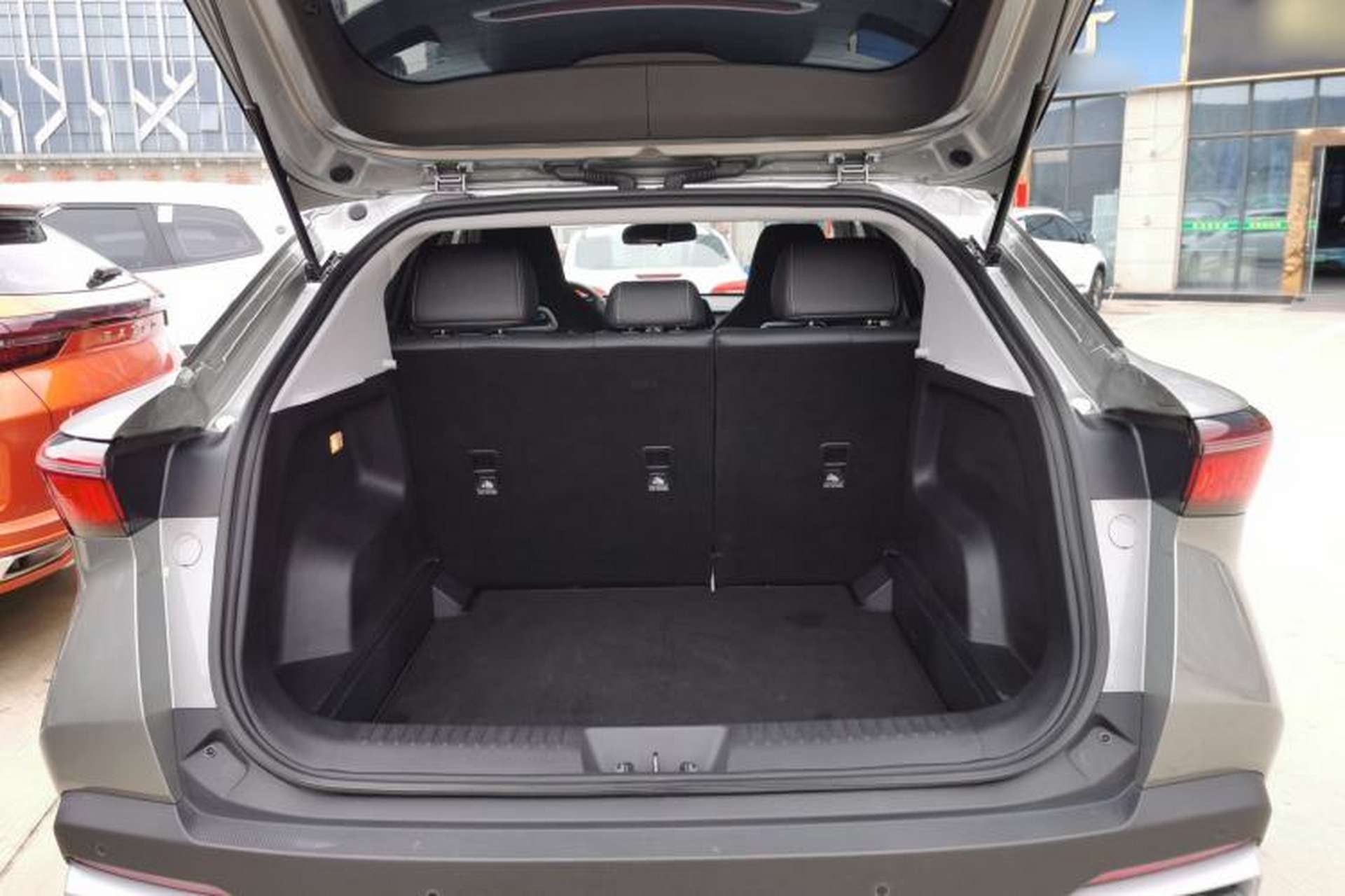 Used Chery Tiggo 5x 2025 High-Energy Version 1.5T CVT Comfort Model Trunk