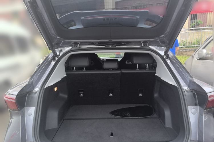 Used Chery Tiggo 5x 2025 High-Performance Edition 1.5T CVT Luxury Model Trunk