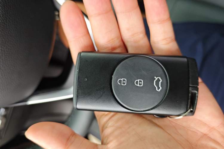 Used Chery Tiggo 5x 2025 1.5L CVT Excellence Edition Vehicle Key
