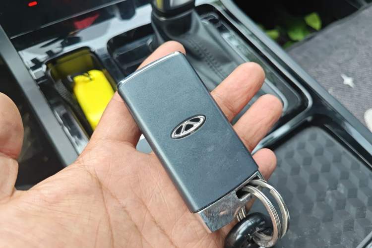 Used Chery Tiggo 5x 2025 1.5L CVT Excellence Edition Vehicle Key