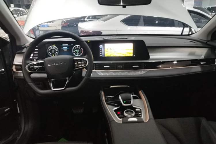 Used Chery Tiggo 5x 2025 High-Energy Version 1.5T CVT Comfort Model Center Console