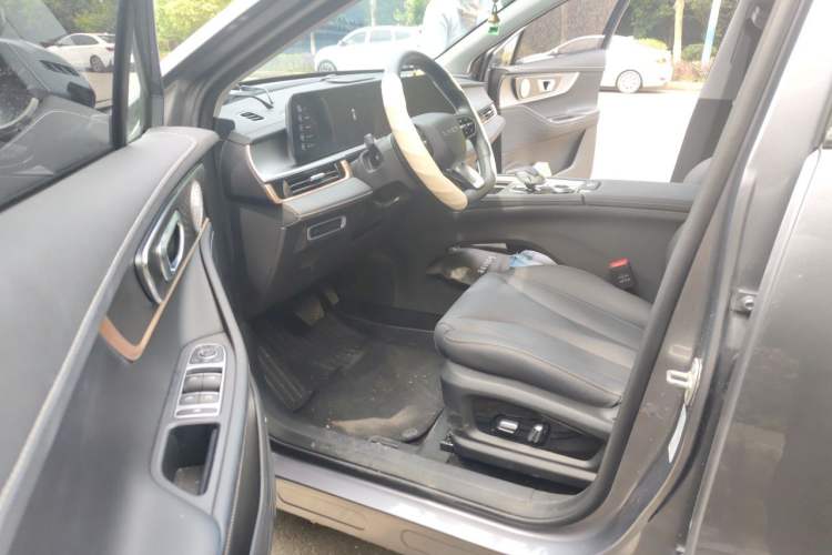 Used Chery Tiggo 5x 2025 High-Performance Edition 1.5T CVT Luxury Model Driver Seat
