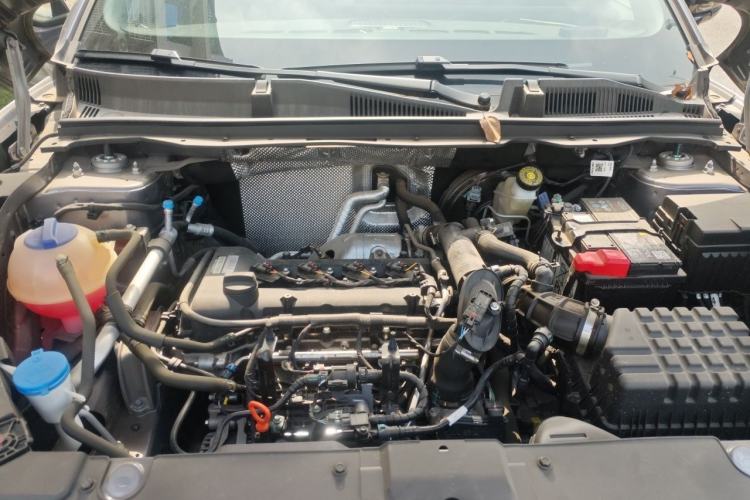 Used Chery Tiggo 5x 2025 High-Performance Edition 1.5T CVT Luxury Model Engine Bay