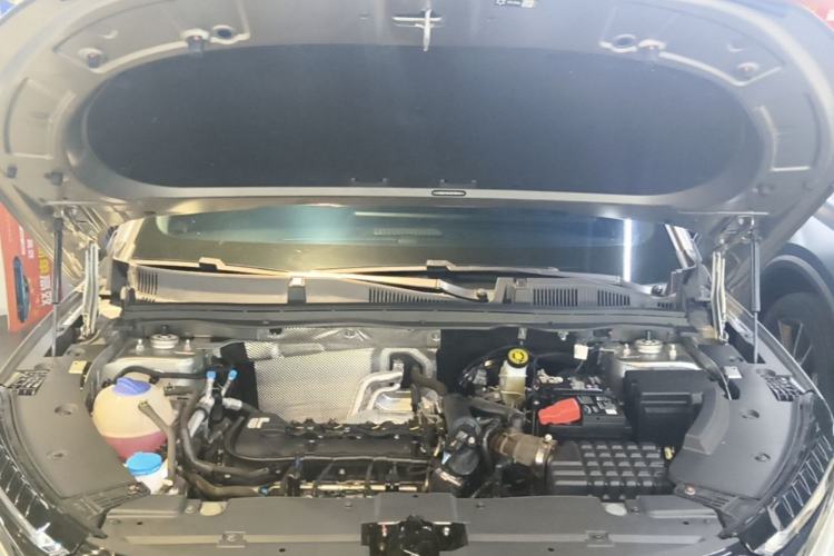Used Chery Tiggo 5x 2025 High-Performance Edition 1.5T CVT Luxury Model Engine Bay