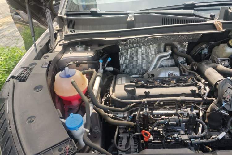 Used Chery Tiggo 5x 2025 High-Performance Edition 1.5T CVT Luxury Model Engine Bay Right
