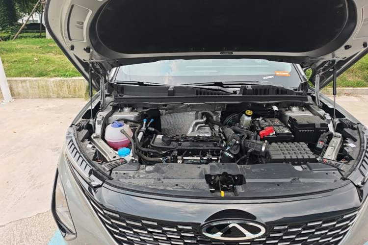 Used Chery Tiggo 5x 2025 High-Energy Version 1.5T CVT Comfort Model Engine Bay Right