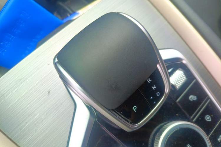 Used Chery Tiggo 5x 2025 High-Performance Edition 1.5T CVT Luxury Model Gear Lever