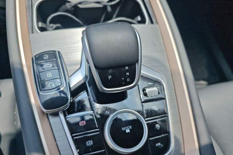 Used Chery Tiggo 5x 2025 High-Performance Edition 1.5T CVT Luxury Model Gear Lever