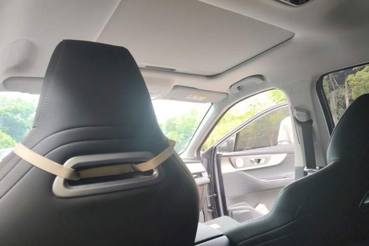 Used Chery Tiggo 5x 2025 High-Performance Edition 1.5T CVT Luxury Model Headliner