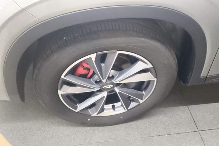 Used Chery Tiggo 5x 2025 High-Performance Edition 1.5T CVT Luxury Model Left Front Wheel Hub
