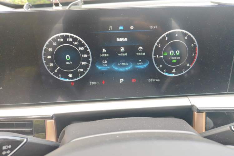 Used Chery Tiggo 5x 2025 High-Performance Edition 1.5T CVT Luxury Model Odometer Close Up