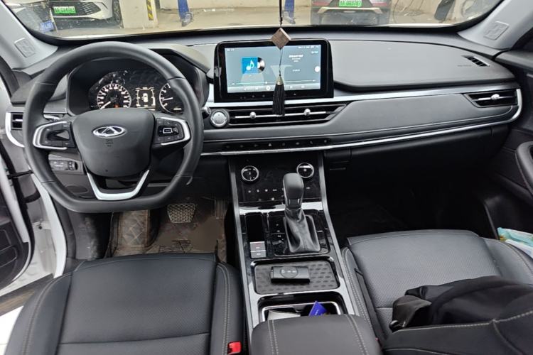 Used Chery Tiggo 5x 2025 1.5L CVT Excellence Edition Center Console