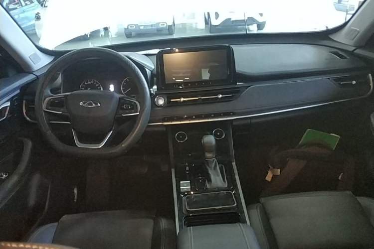 Used Chery Tiggo 5x 2025 1.5L CVT Excellence Edition Center Console