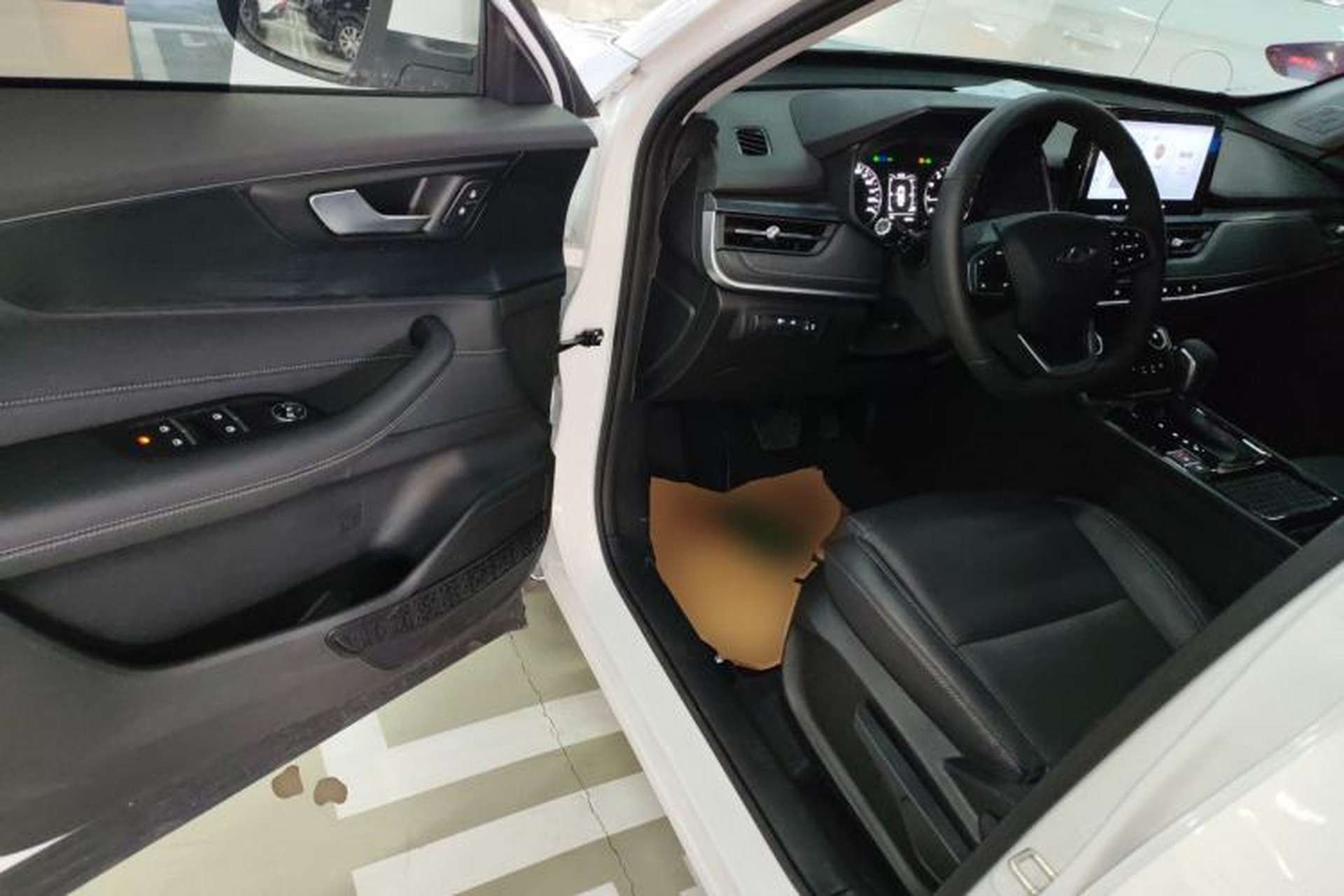 Used Chery Tiggo 5x 2025 1.5L CVT Excellence Edition Driver Seat