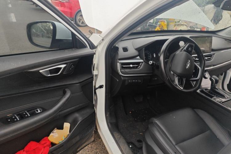 Used Chery Tiggo 5x 2025 1.5L CVT Excellence Edition Driver Seat