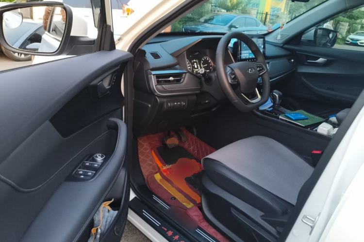 Used Chery Tiggo 5x 2025 1.5L CVT Excellence Edition Driver Seat
