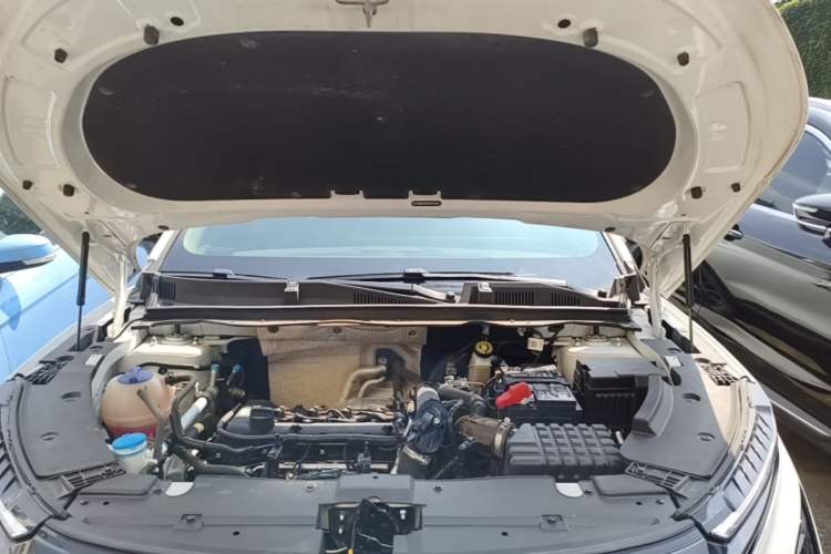 Used Chery Tiggo 5x 2025 High-Energy Version 1.5T CVT Comfort Model Engine Bay