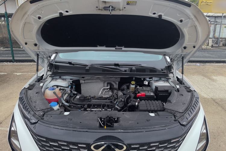 Used Chery Tiggo 5x 2025 High-Performance Edition 1.5T CVT Luxury Model Engine Bay