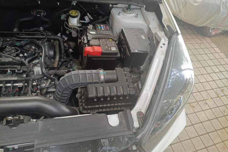 Used Chery Tiggo 5x 2025 1.5L CVT Excellence Edition Engine Bay Left