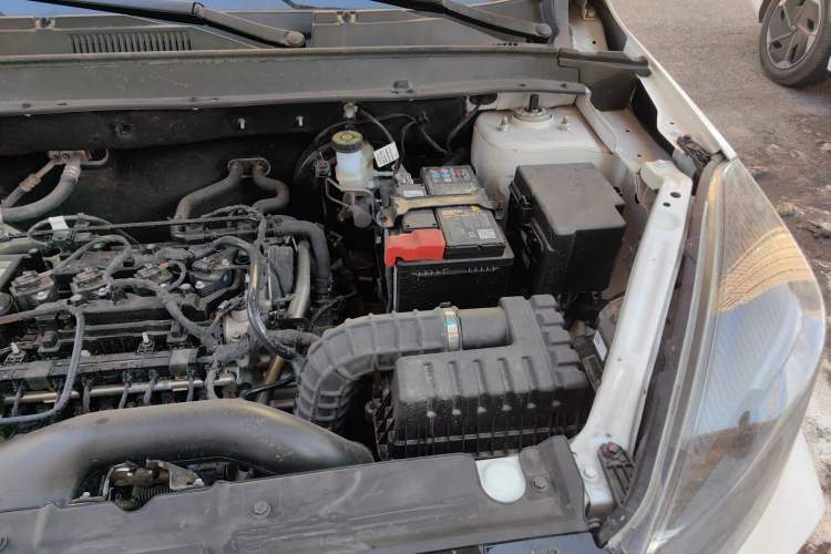 Used Chery Tiggo 5x 2025 1.5L CVT Excellence Edition Engine Bay Left