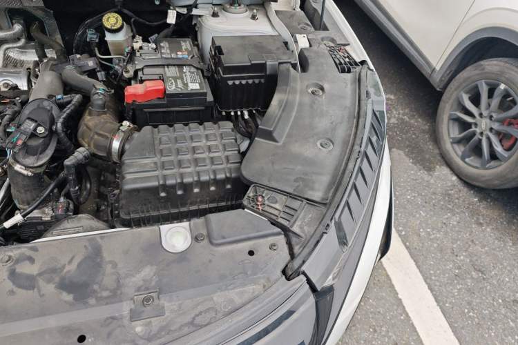 Used Chery Tiggo 5x 2025 High-Energy Version 1.5T CVT Comfort Model Engine Bay Left