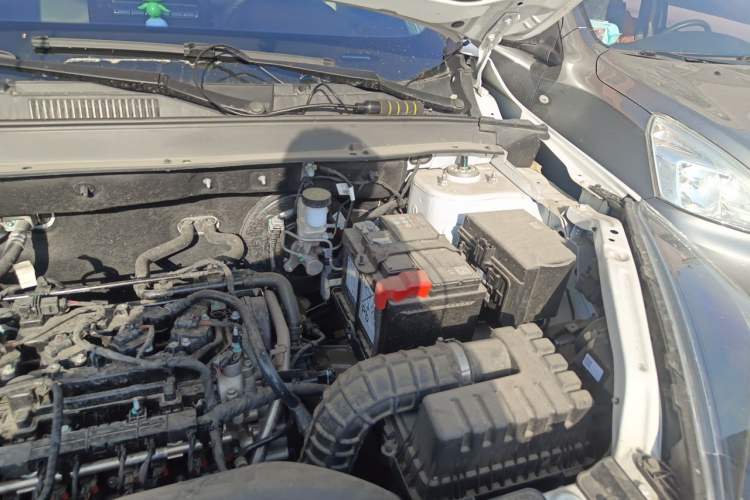 Used Chery Tiggo 5x 2025 1.5L CVT Excellence Edition Engine Bay Left
