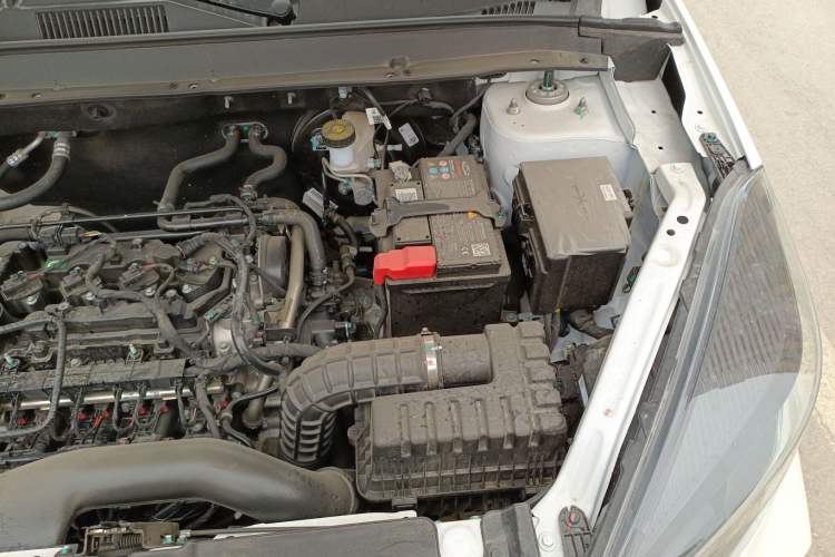 Used Chery Tiggo 5x 2025 1.5L CVT Excellence Edition Engine Bay Left