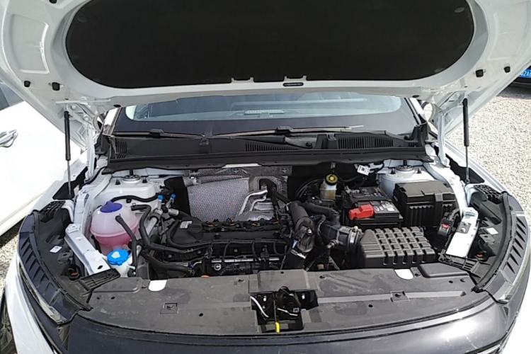Used Chery Tiggo 5x 2025 High-Energy Version 1.5T CVT Comfort Model Engine Bay