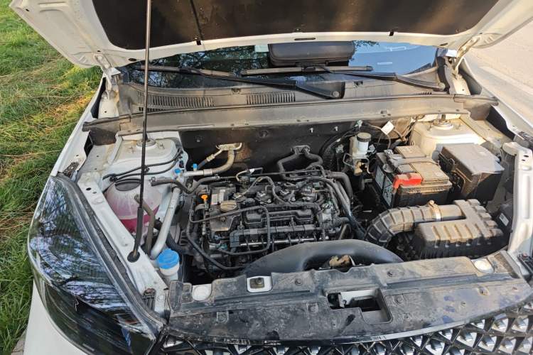 Used Chery Tiggo 5x 2025 1.5L CVT Excellence Edition Engine Bay Right