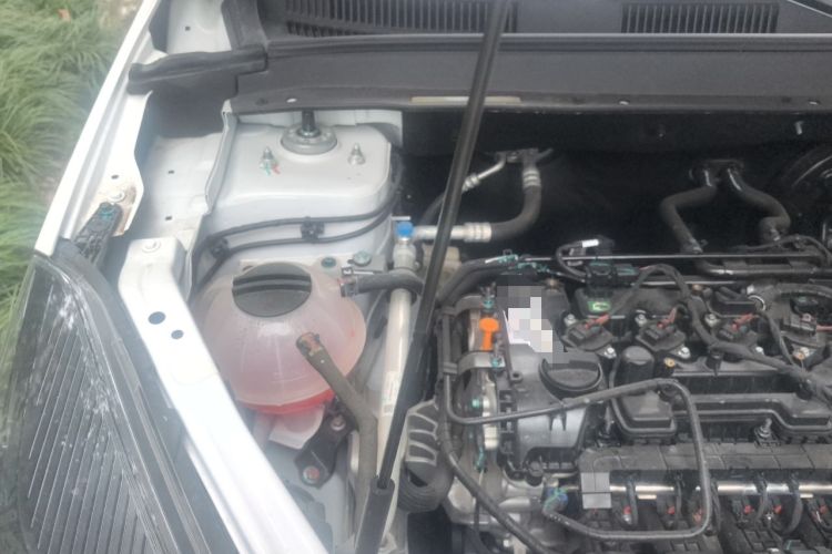 Used Chery Tiggo 5x 2025 1.5L CVT Excellence Edition Engine Bay Right